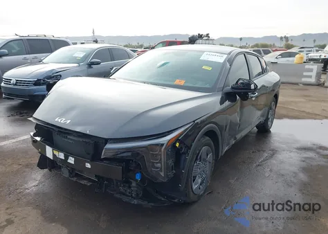 2025 Kia K4 Lx z USA, uszkodzony, nr VIN 3KPFT4DE3SE175447